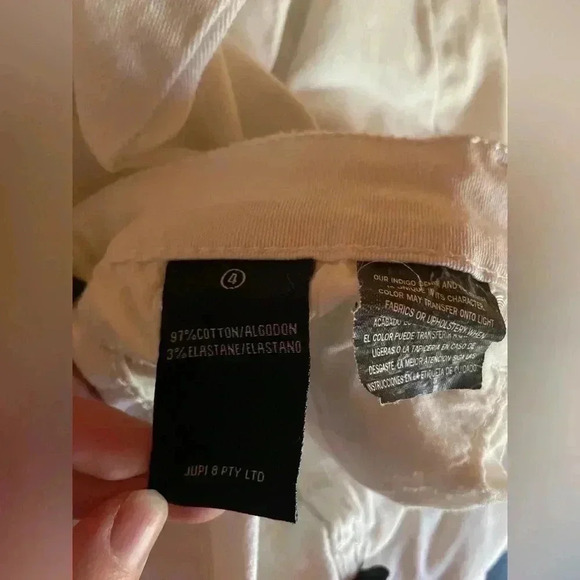 Kardashian Kollection The Kourtney Jean​​​ - Picture 3 of 7